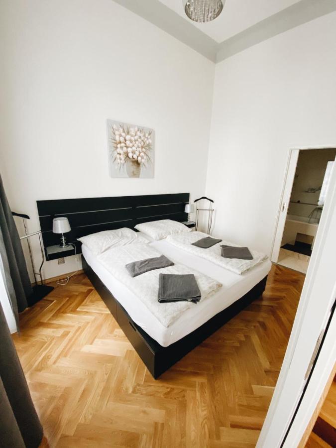 Sasa's Place Apartmán Prague